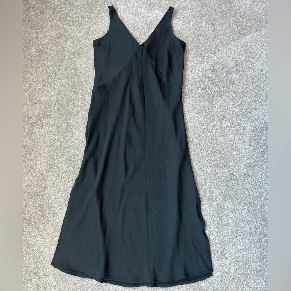 Black slip dress 🌹
